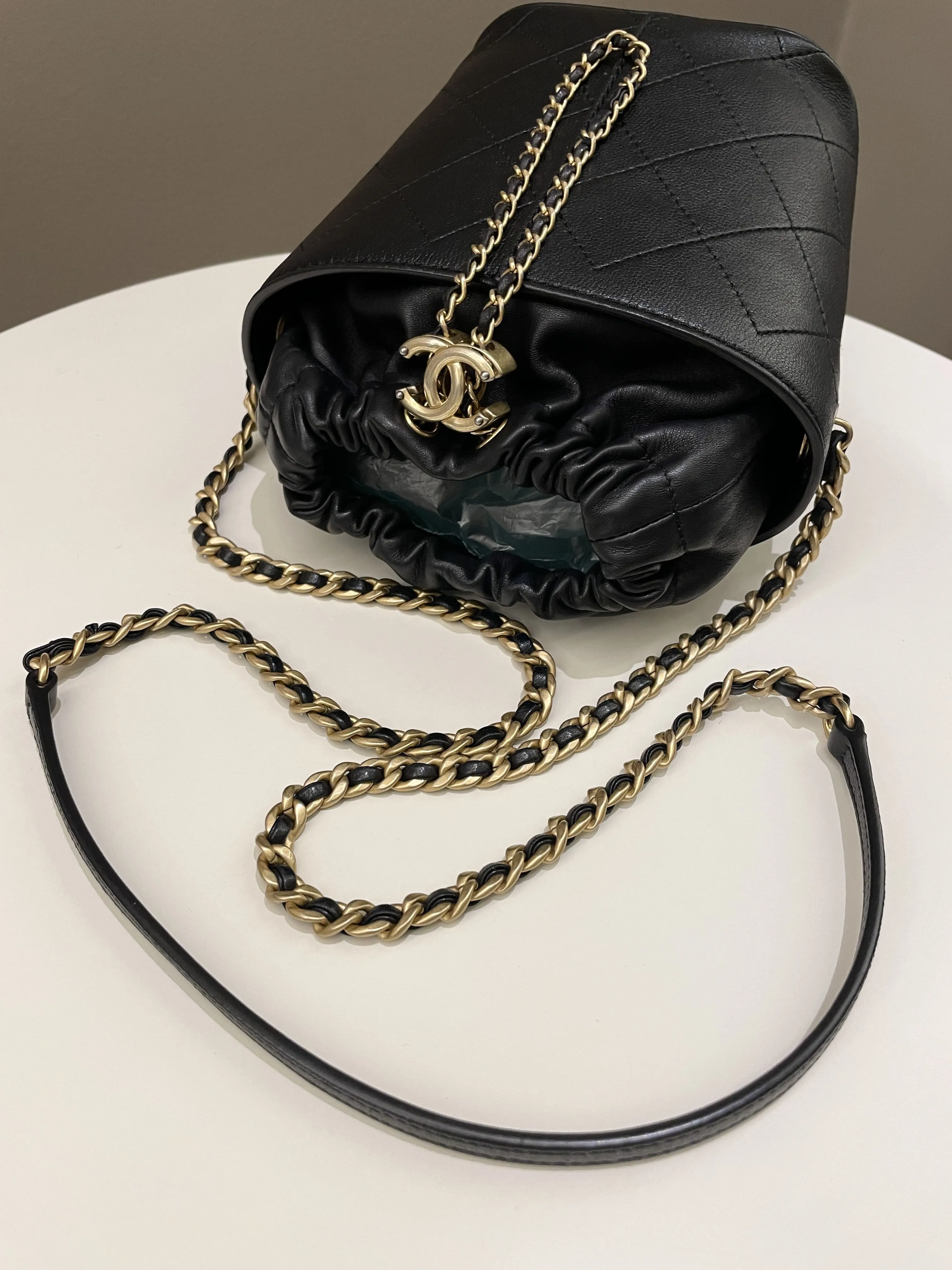 Chanel Cc Quilted Drawstring Bucket Black Caviar / Lambskin