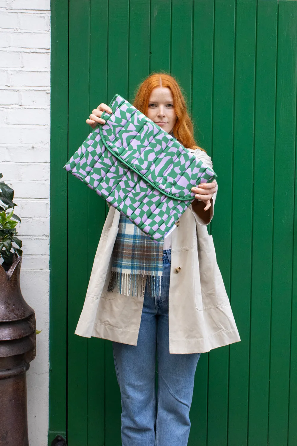 Wavy Check | 16 Inch Laptop Sleeve
