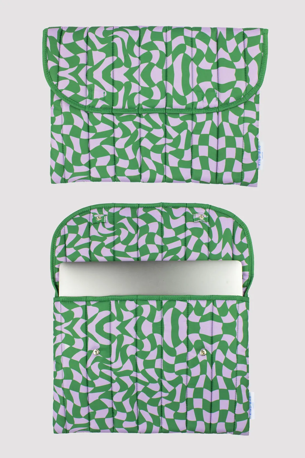 Wavy Check | 16 Inch Laptop Sleeve